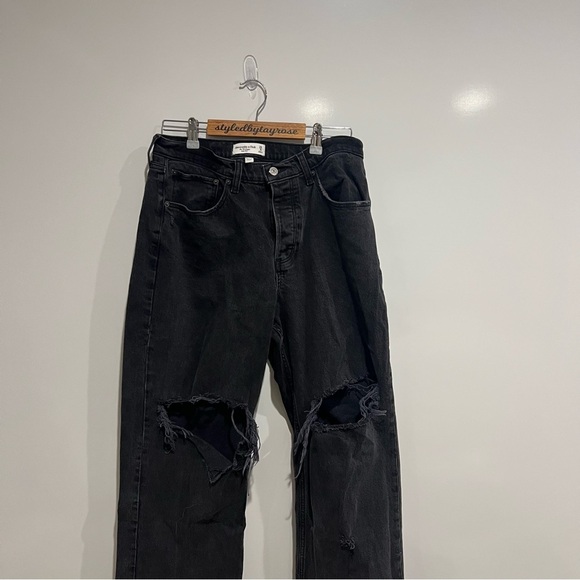 Abercrombie & Fitch Curve Love 90’s Low Rise Baggy Jean - Picture 4 of 8